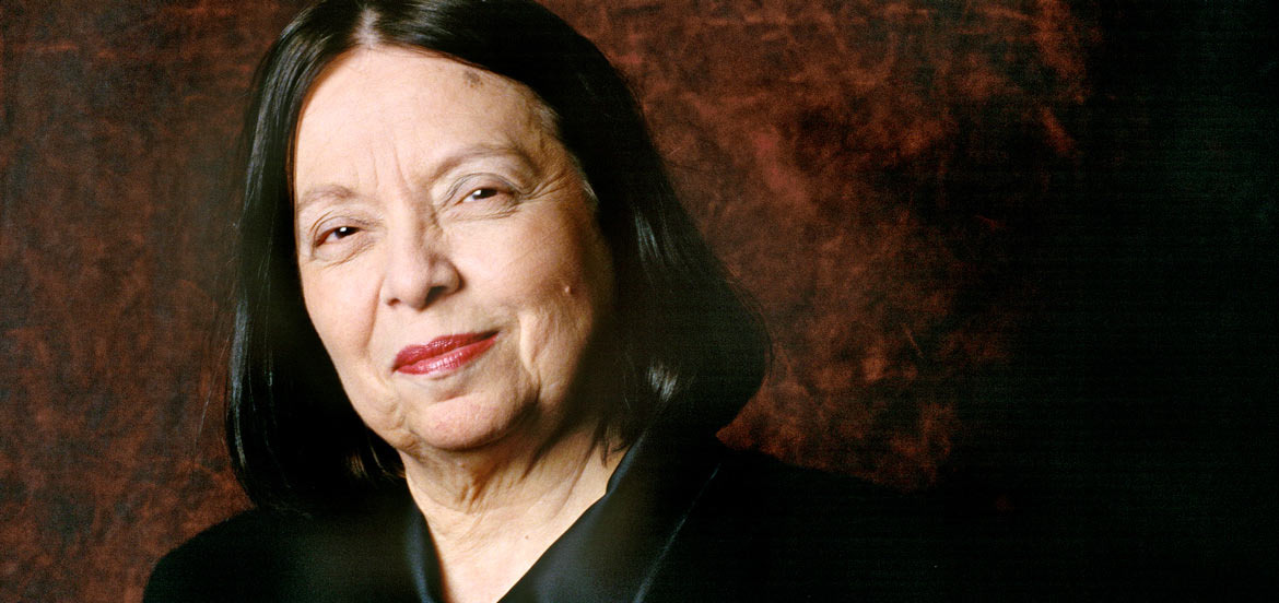 Feminismo, literatura y camelias: Nélida Piñon contra el olvido